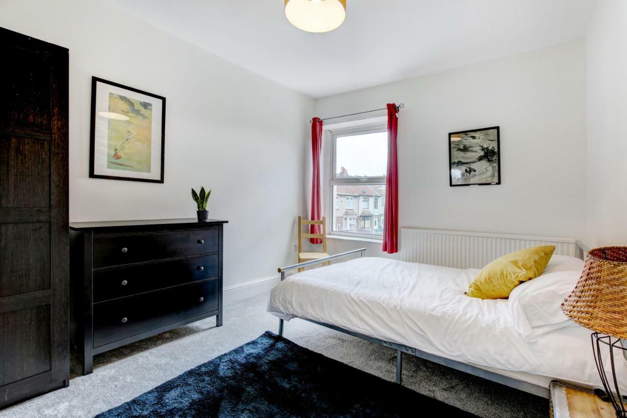 Lovely 3 Bed House In Bristol Exterior photo