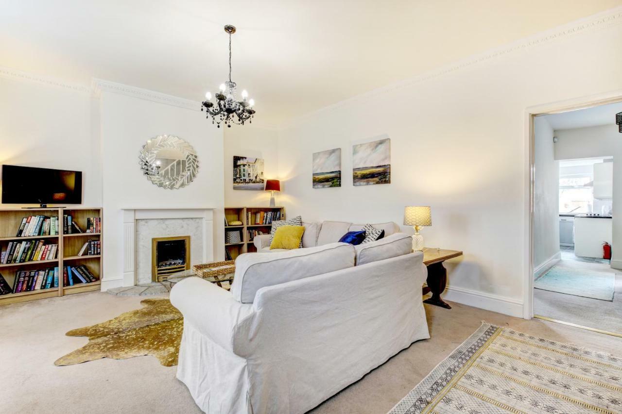 Lovely 3 Bed House In Bristol Exterior photo
