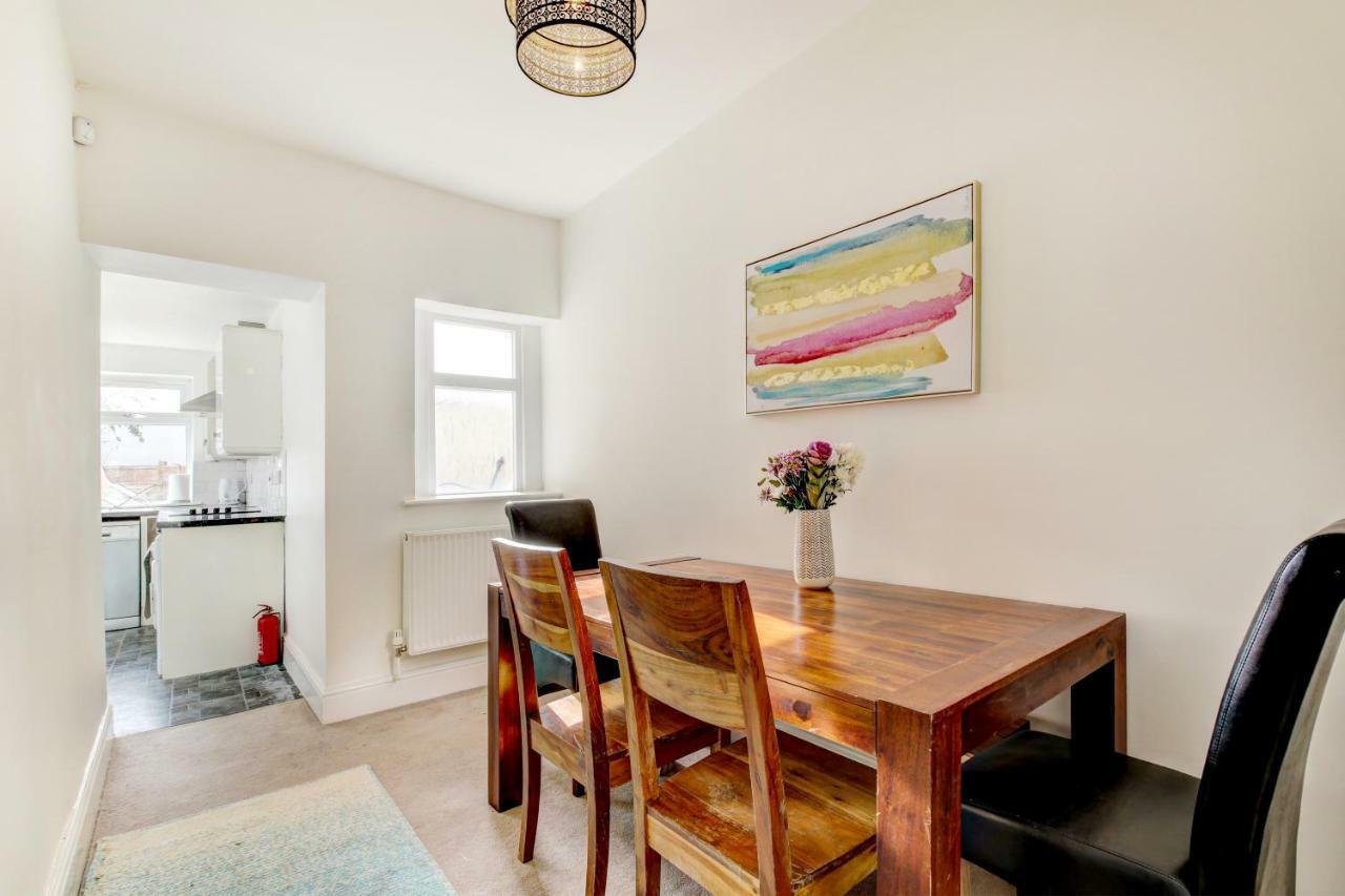 Lovely 3 Bed House In Bristol Exterior photo