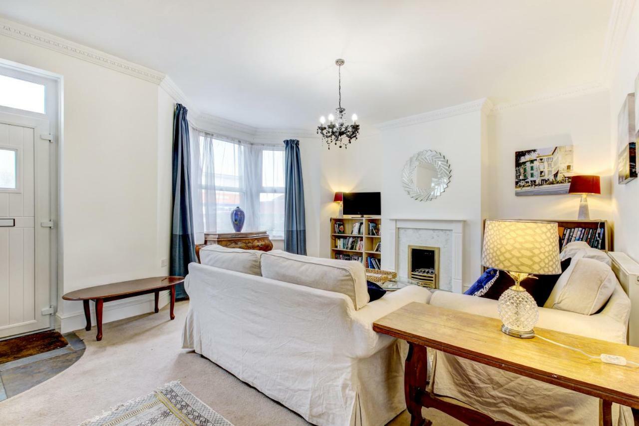Lovely 3 Bed House In Bristol Exterior photo