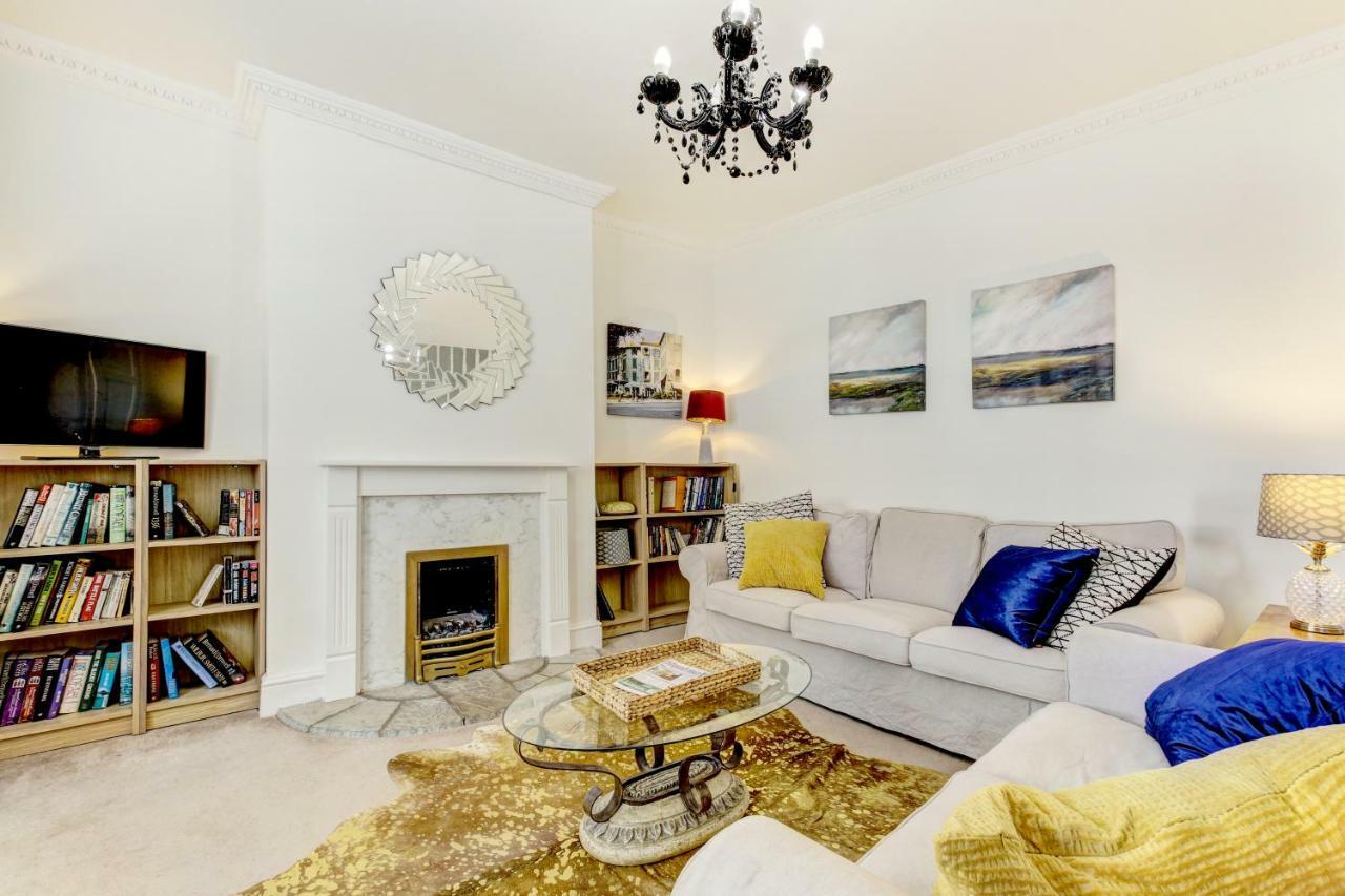 Lovely 3 Bed House In Bristol Exterior photo